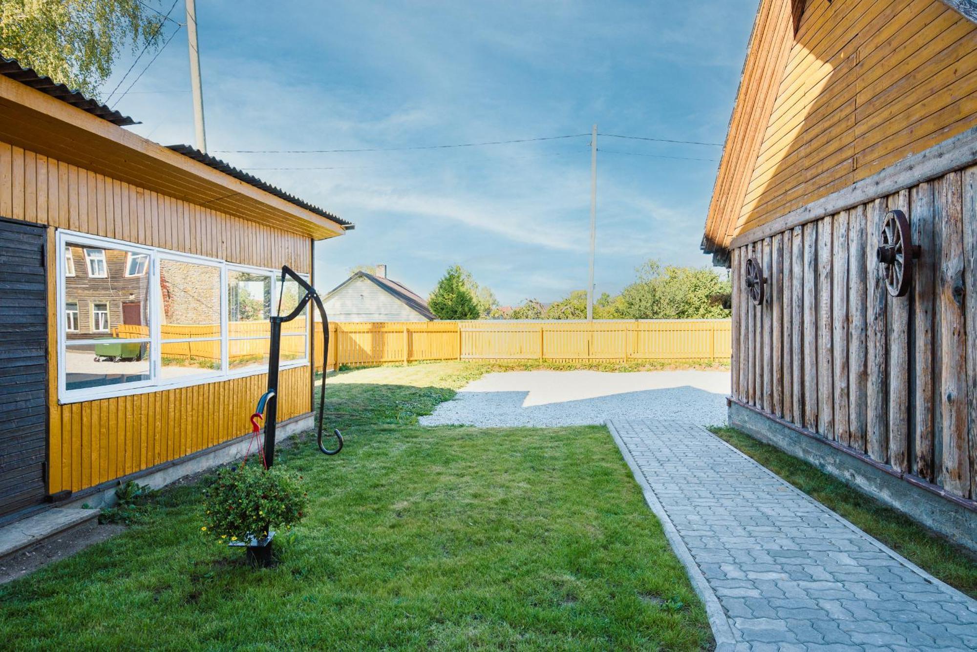 Posti Guesthouse Раквере Экстерьер фото