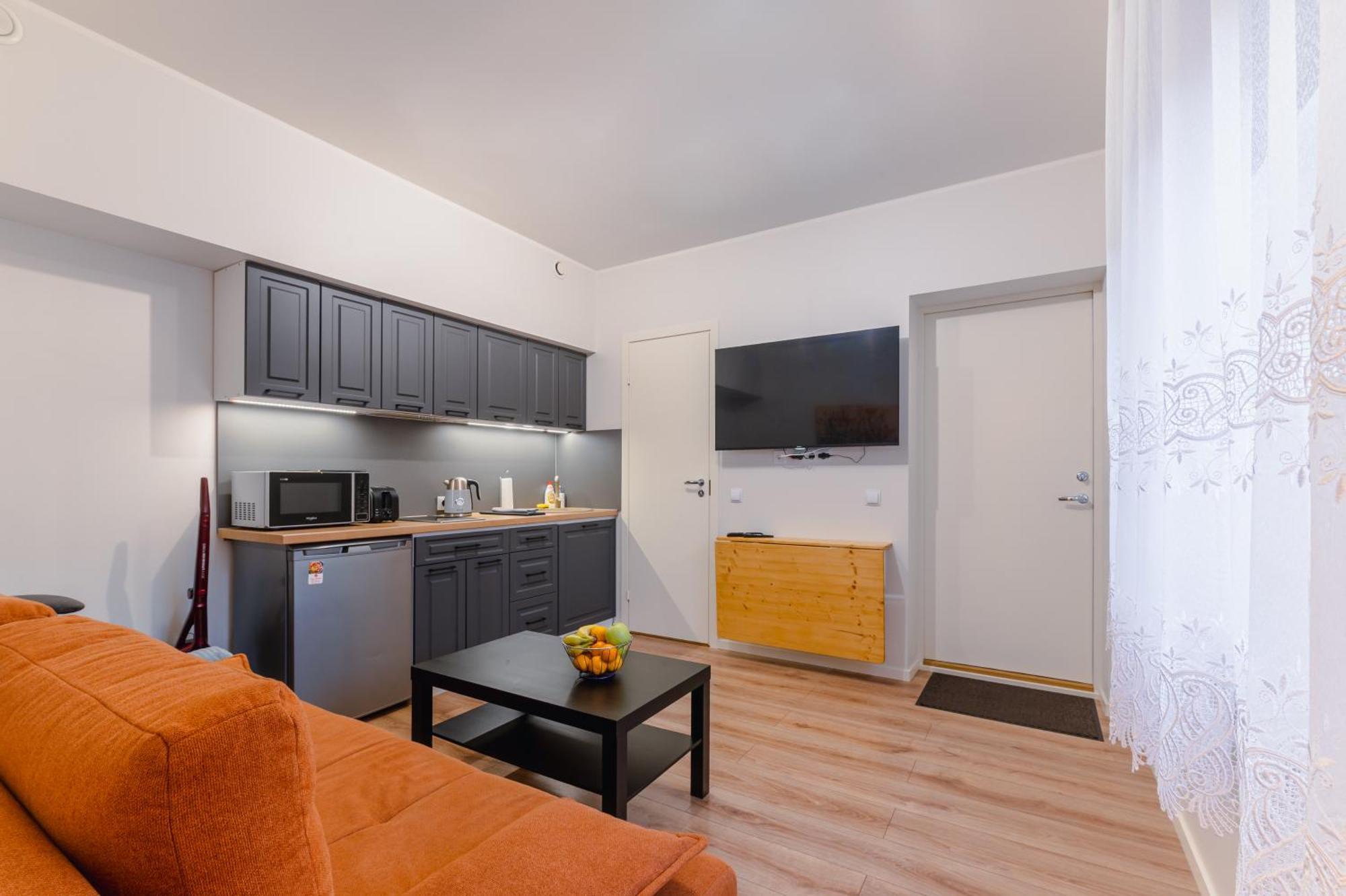 Posti Guesthouse Раквере Экстерьер фото